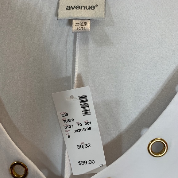 NWT Avenue White Cap-Sleeve Top 30-32 - Picture 3 of 4